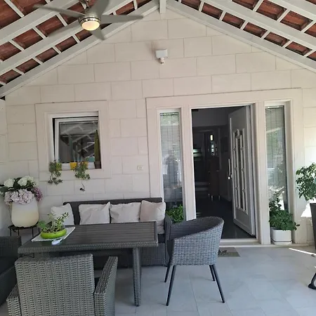Apartment Vrandecic