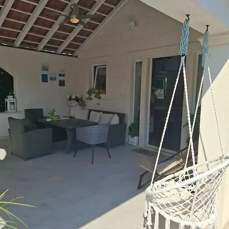 Apartament Vrandecic